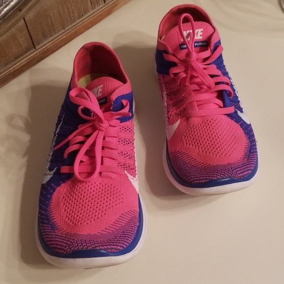 Nike Shoes - Nike Free 4.0 Flyknit 9.5